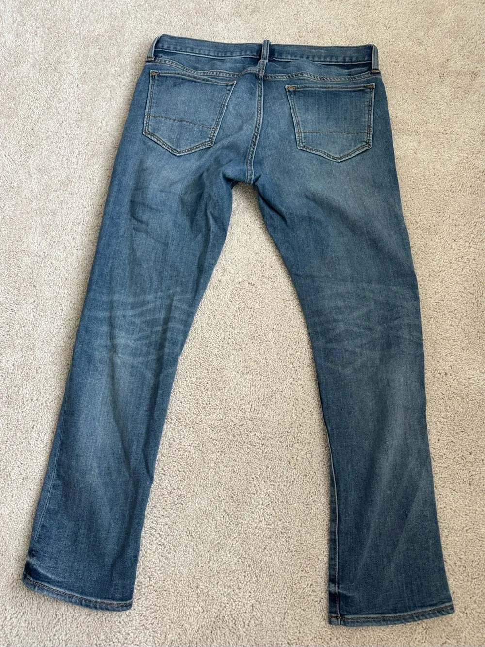 Banana Republic Men's Straight Jeans in Dark Blue Wash so 32x30